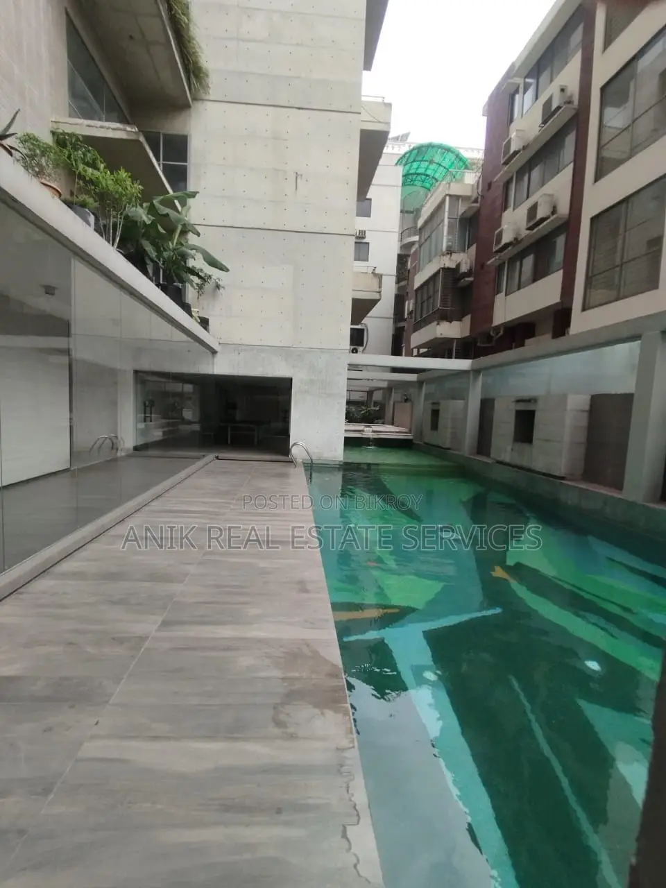Swmming Pool Gym 3600 Sft Un Farnised Flat Rent At Gulshan 2 in Gulshan