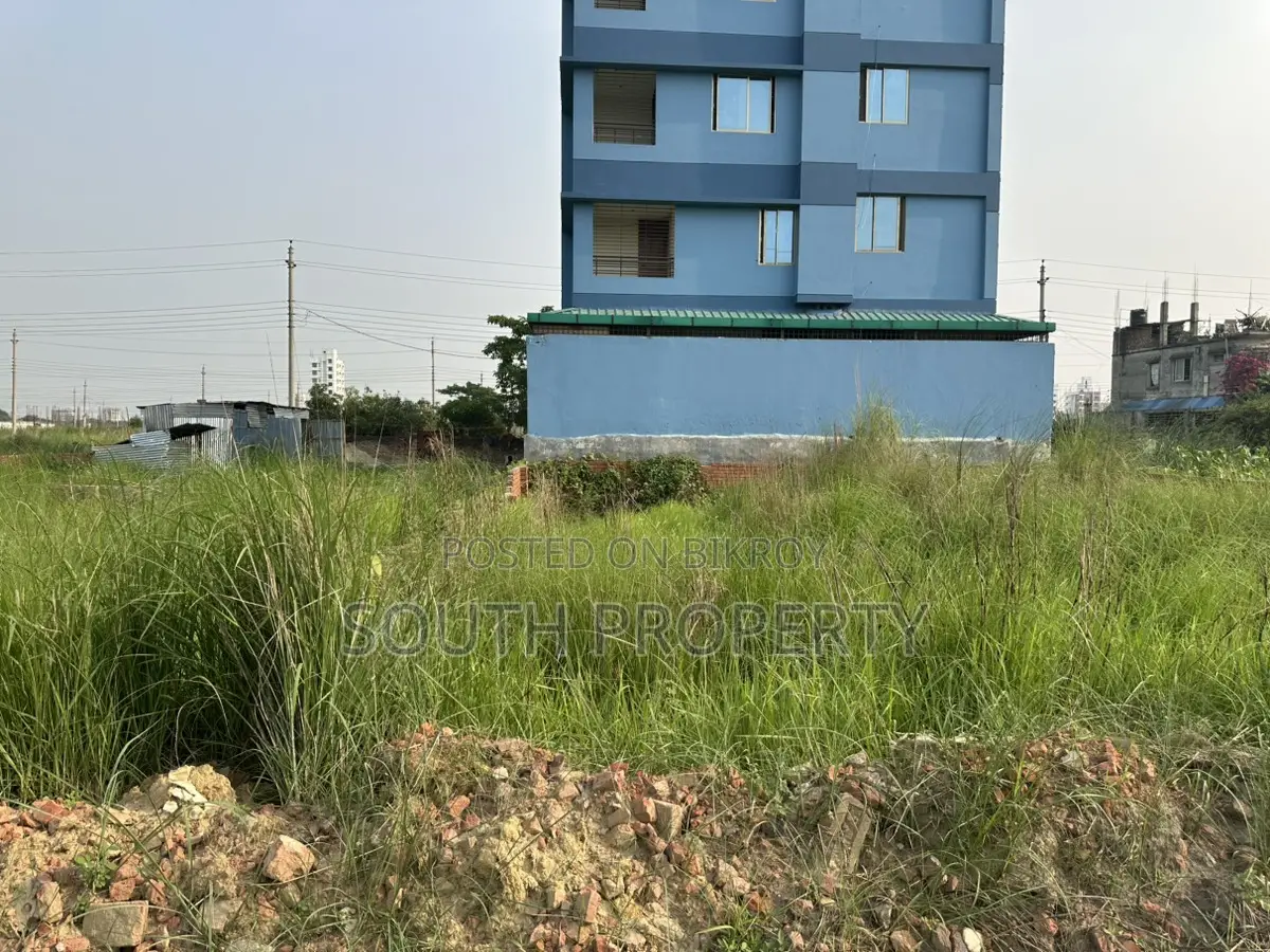 Block-P, 3-Katha, North-face in Basundhara