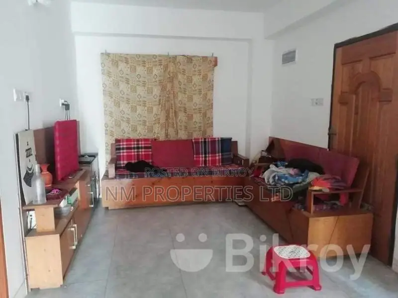 Flat for sale in Mirpur 2, near Kazipara Metro, 5 minutes walking distance in Mirpur