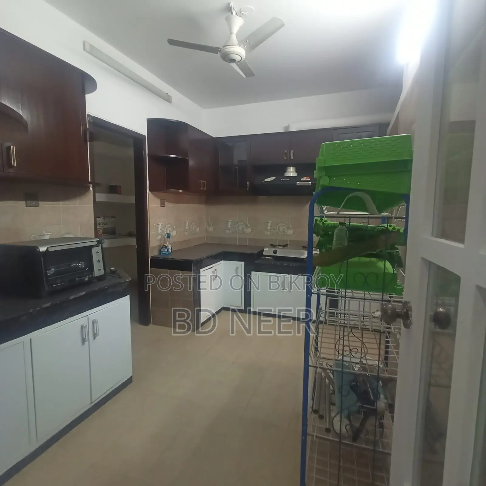 nice looking fully furnish apt rent in banani in Banani