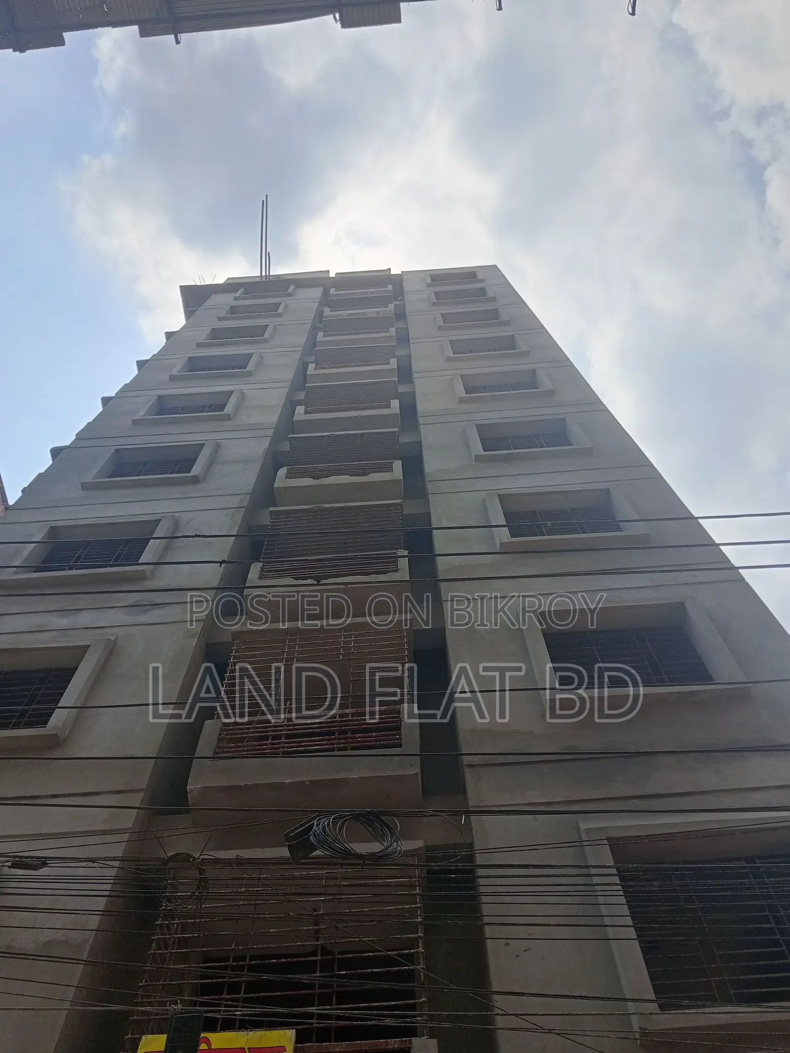 North-East Corner Plot @ Chondrima Housing, 1050 Sq Ft Flat for Sale in Mohammadpur