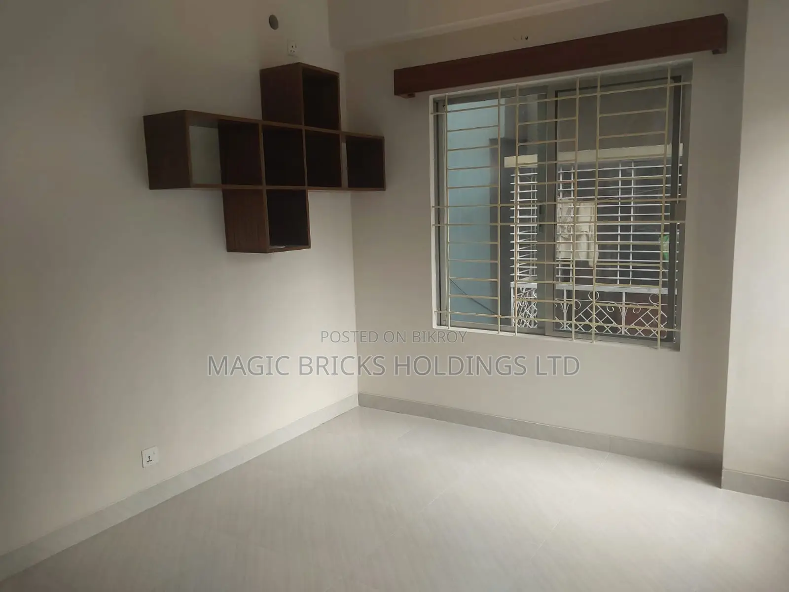 1360 Sft interior-designed flat for sale in Mohammadi Housing Society in Mohammadpur