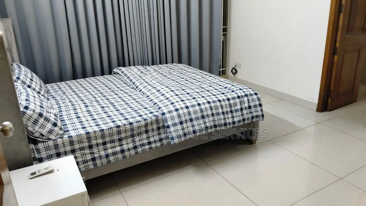 Wonderful Full Farnised Flat Rent At Gulshan 2 in Gulshan