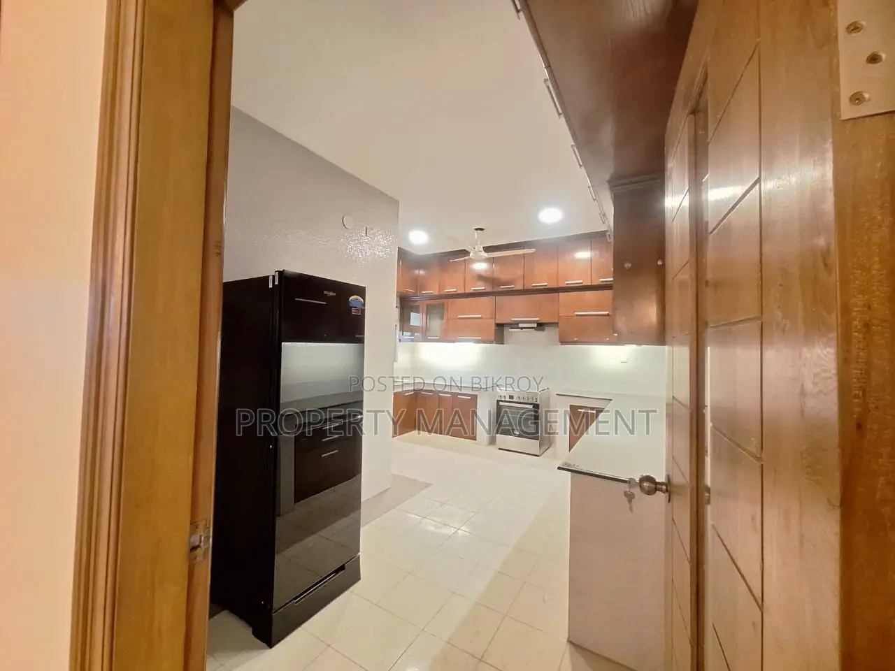 3200Sqft Luxurious Lake View Apartment Rent 3Bed 4Bath Nice in Gulshan