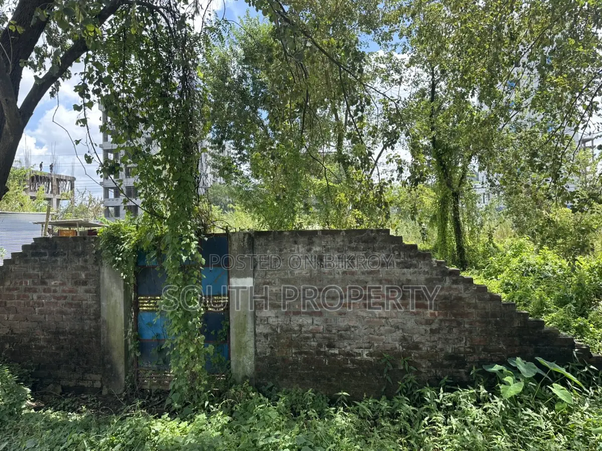 Block-L, 4-Katha Plot Urgent Sell, Bashundhara R/A in Basundhara