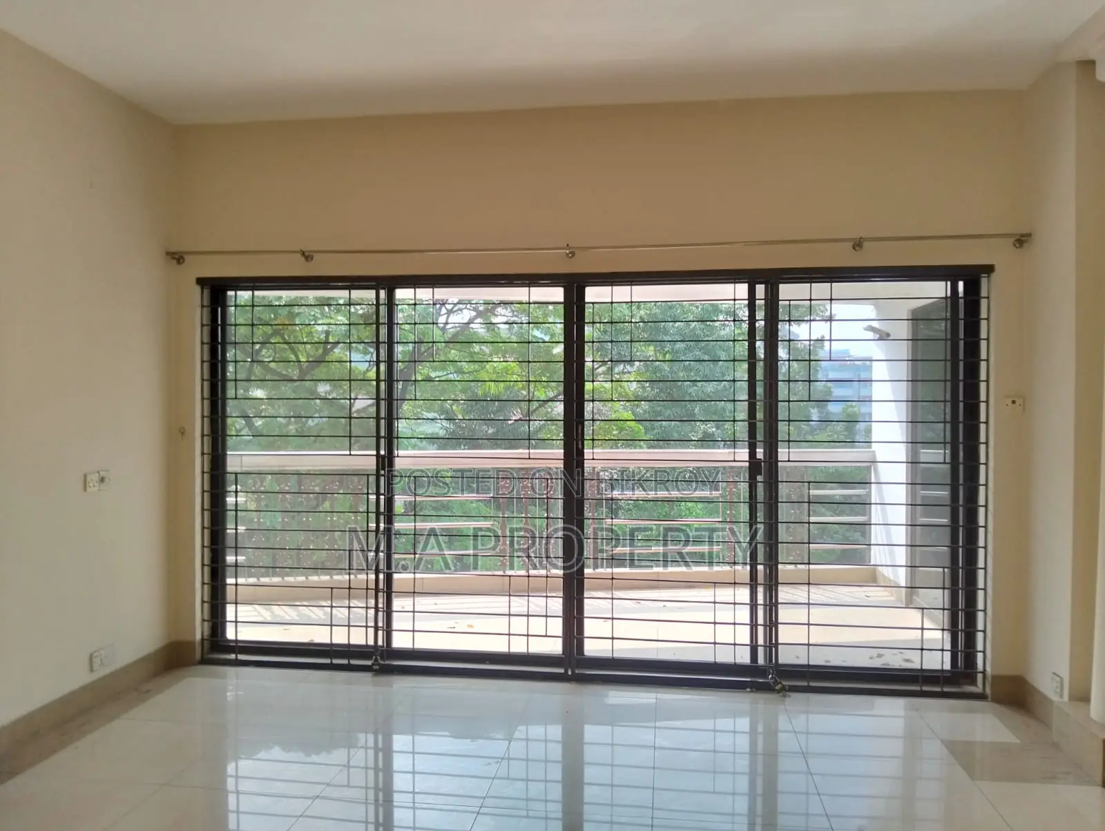 MEW 3 BED 4000 SFT FLAT RENT IN BARIDHARA DIPLOMATIC in Baridhara