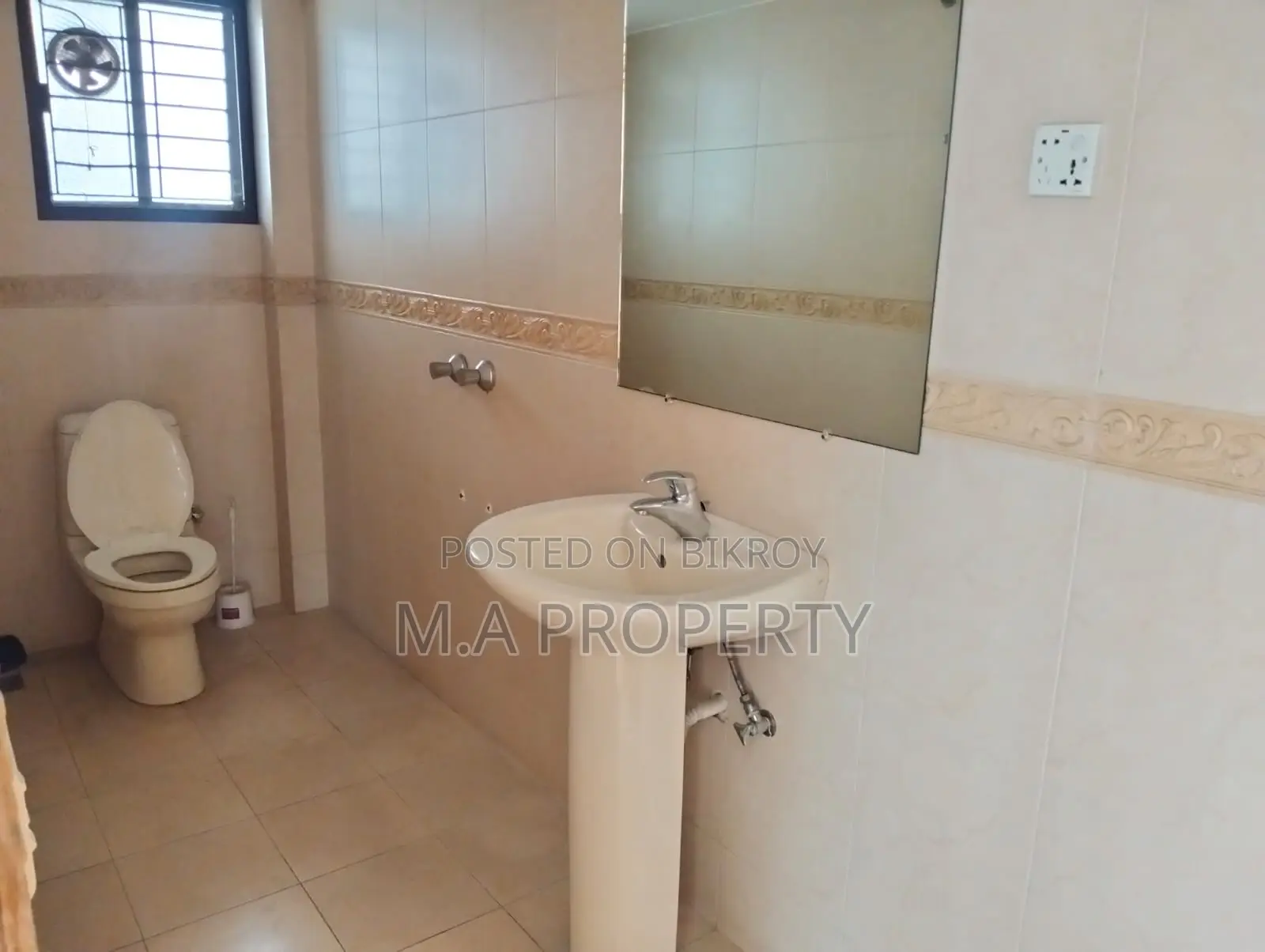 MEW 3 BED 4000 SFT FLAT RENT IN BARIDHARA DIPLOMATIC in Baridhara