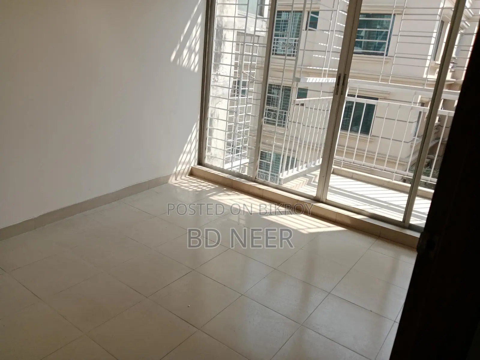 So nice 3 Bed room apt rent in Gulshan 2 in Gulshan
