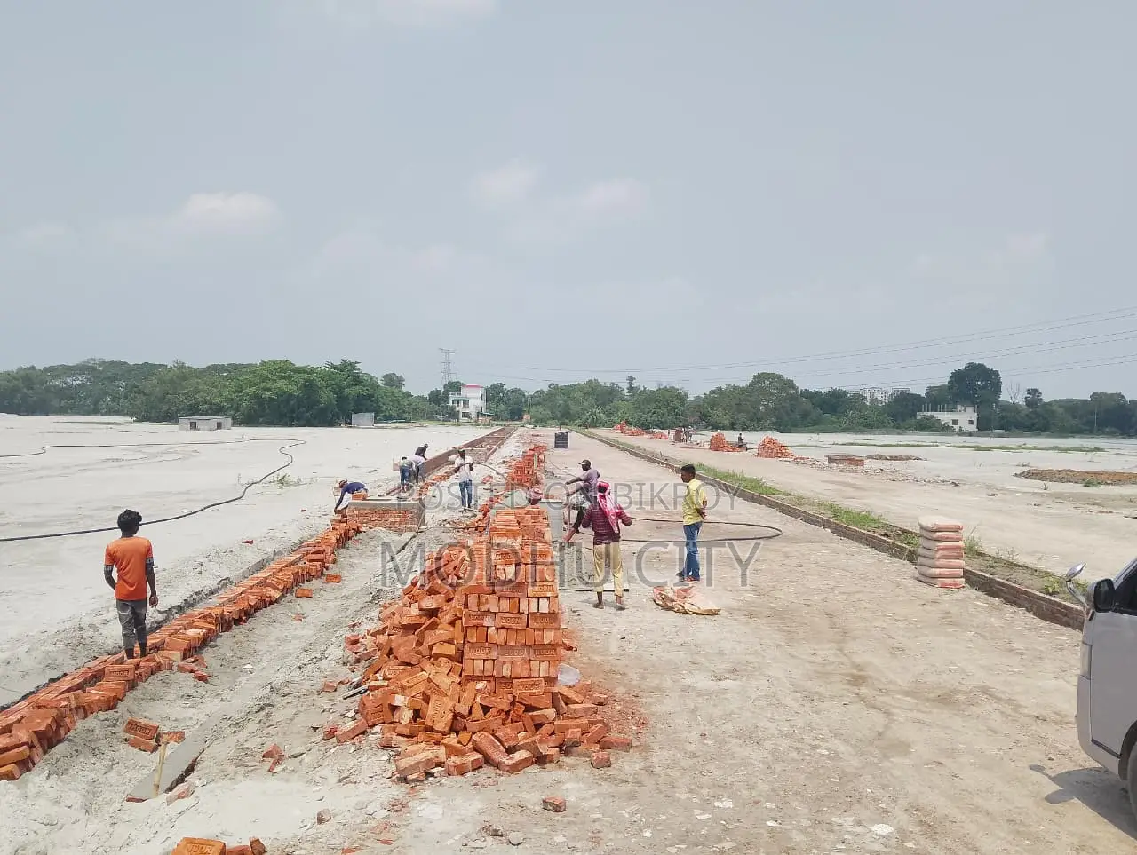 Build your dream home on 100% dispute-free land! in Mohammadpur