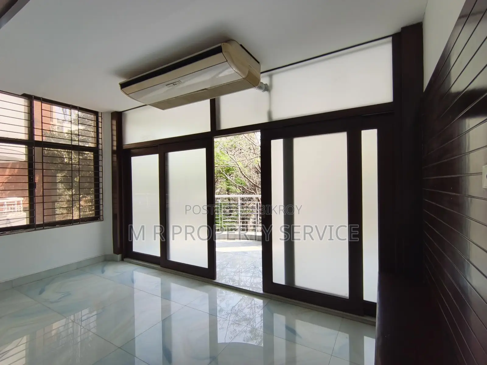 Luxurious Semi Furnished Apartment Rent Gulshan-2 in Gulshan