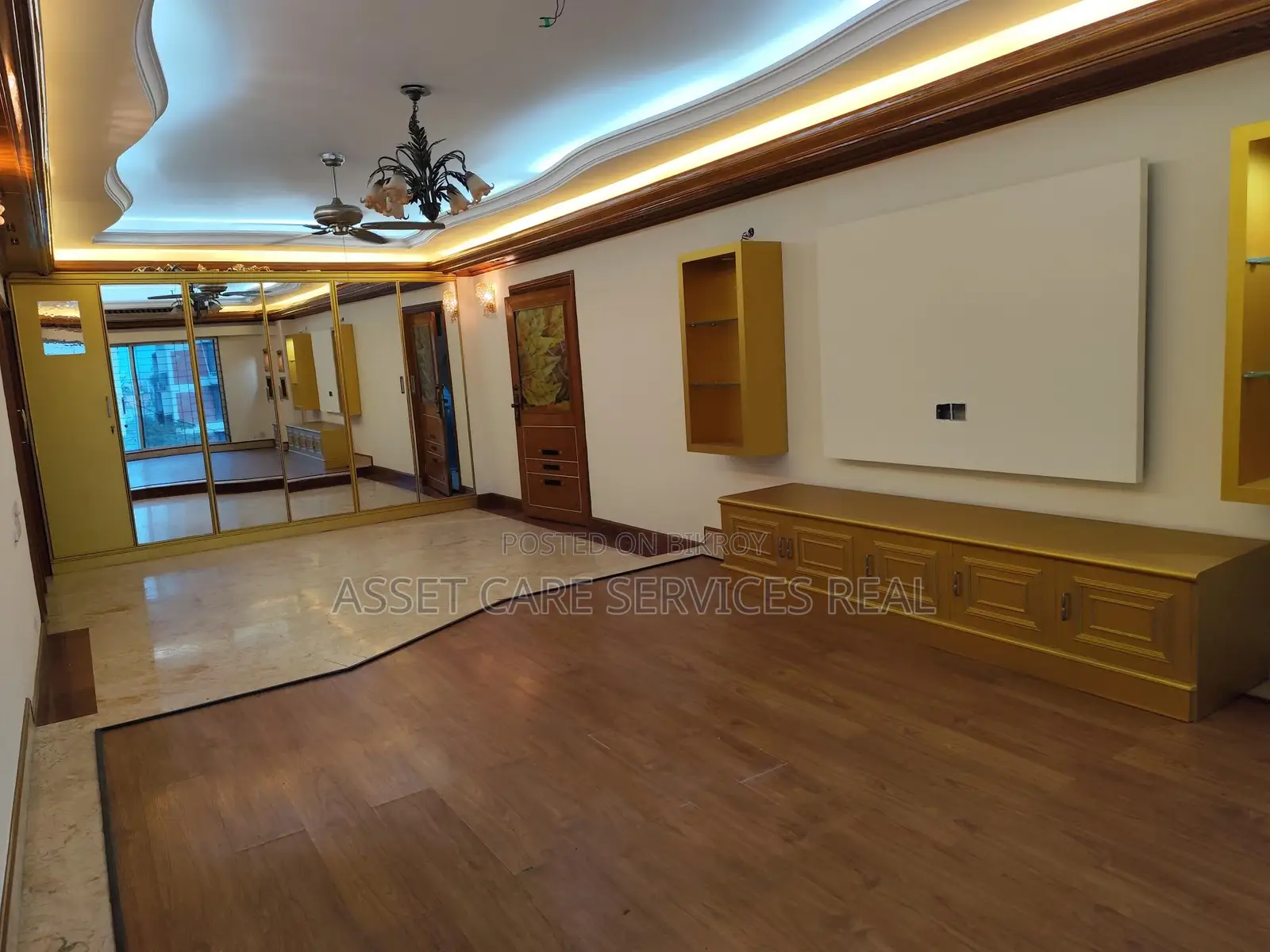 Luxury 5-Bedroom Duplex Apartment for Rent in Baridhara Diplomatic Zone in Baridhara