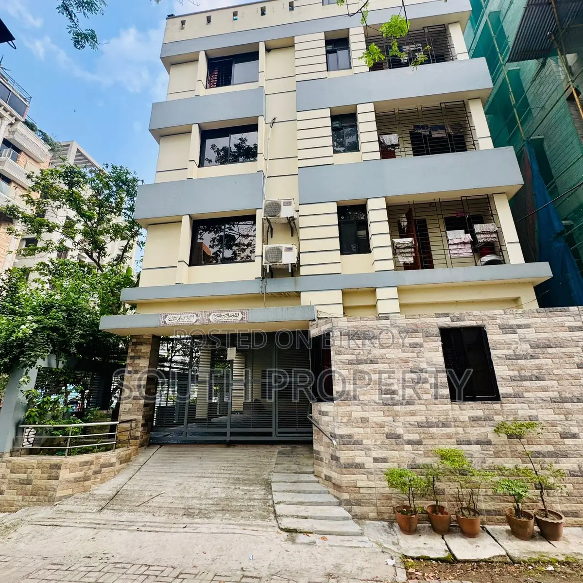 Full Building Sale @ Bashundhara G Block 3 Katha Corner Plot in Basundhara