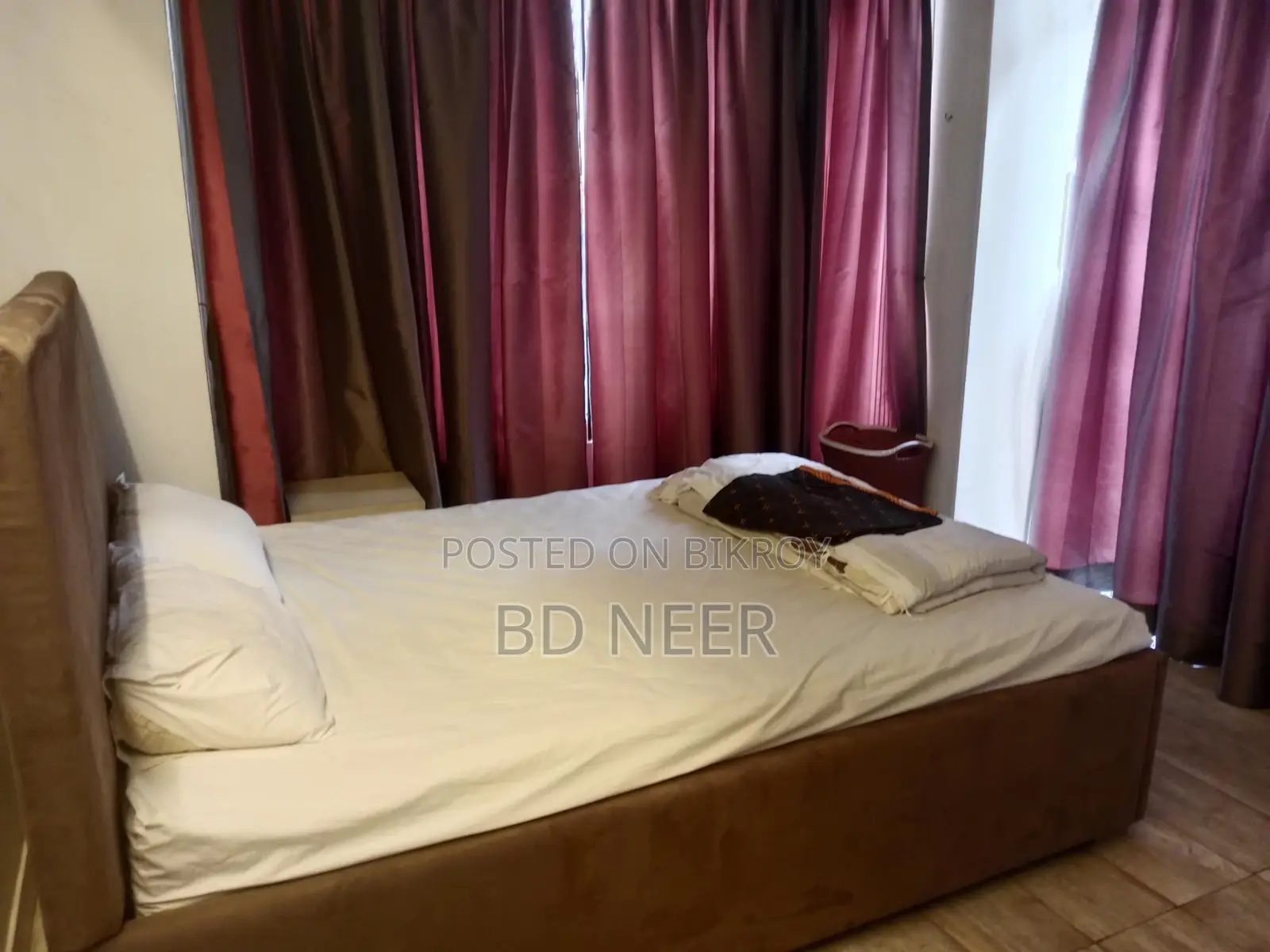 Lake view Fully furnish 4 Bed room apt rent in Gulshan in Gulshan