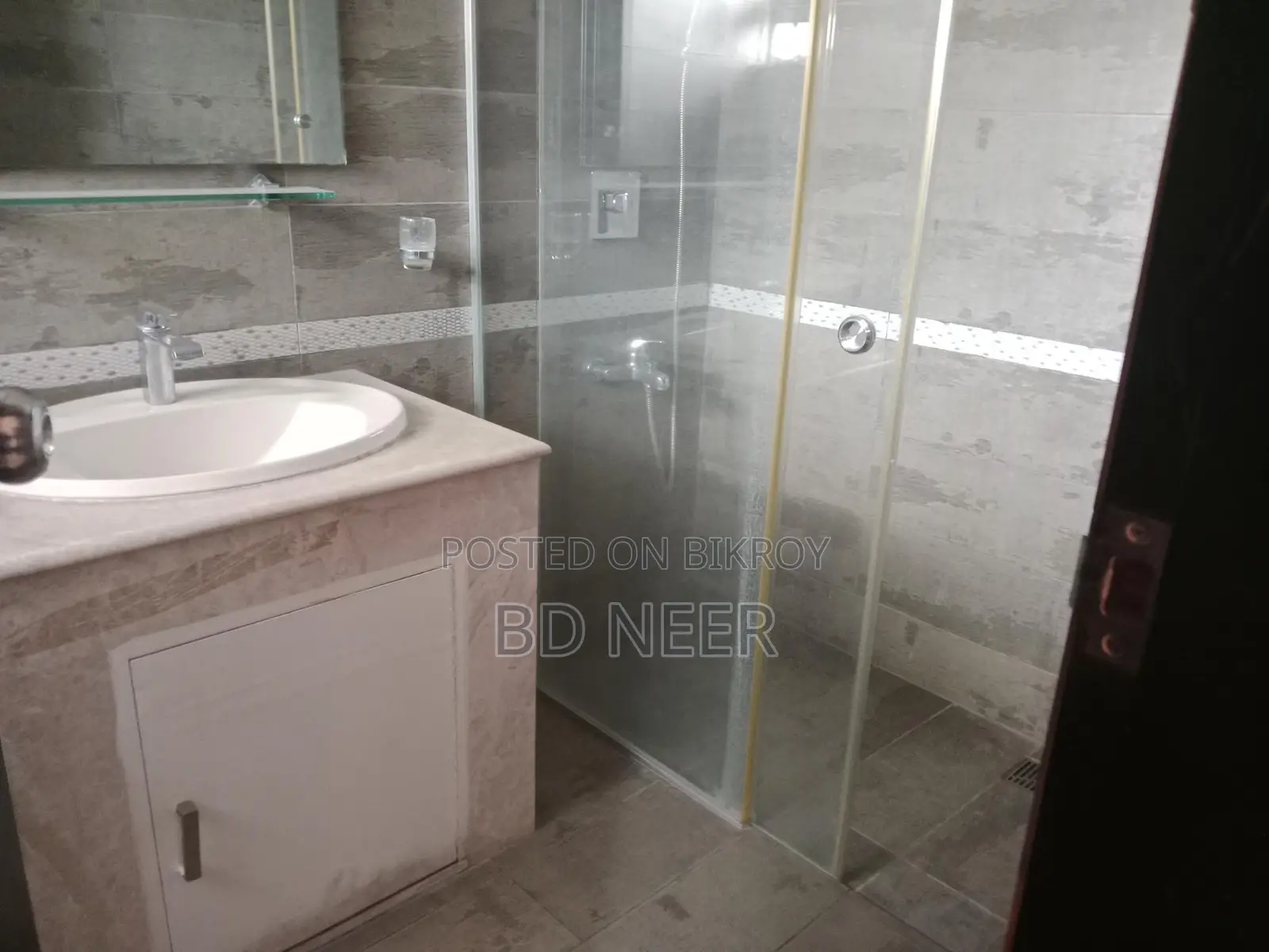 Lake view Fully furnish 4 Bed room apt rent in Gulshan in Gulshan