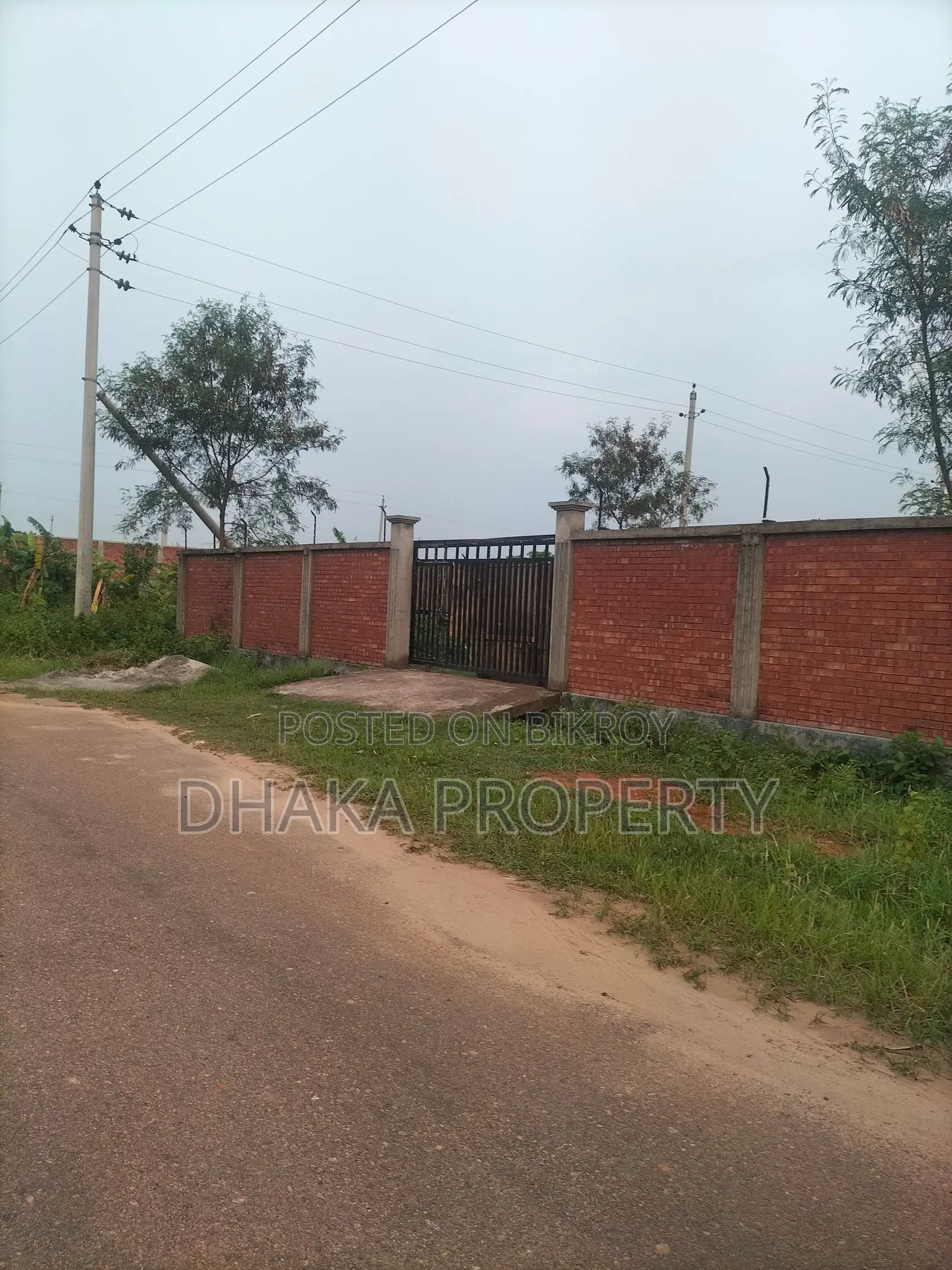 60ft Road, 5 Katha Park East at Sector-16/E in Uttara