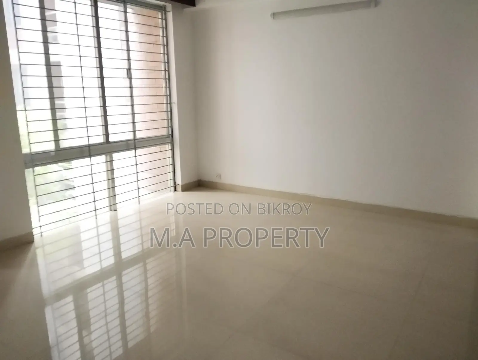 NORTH GULSHAN 4200 SFT 4BED SEMI-FURNISHED FLAT FOR RENT in Gulshan