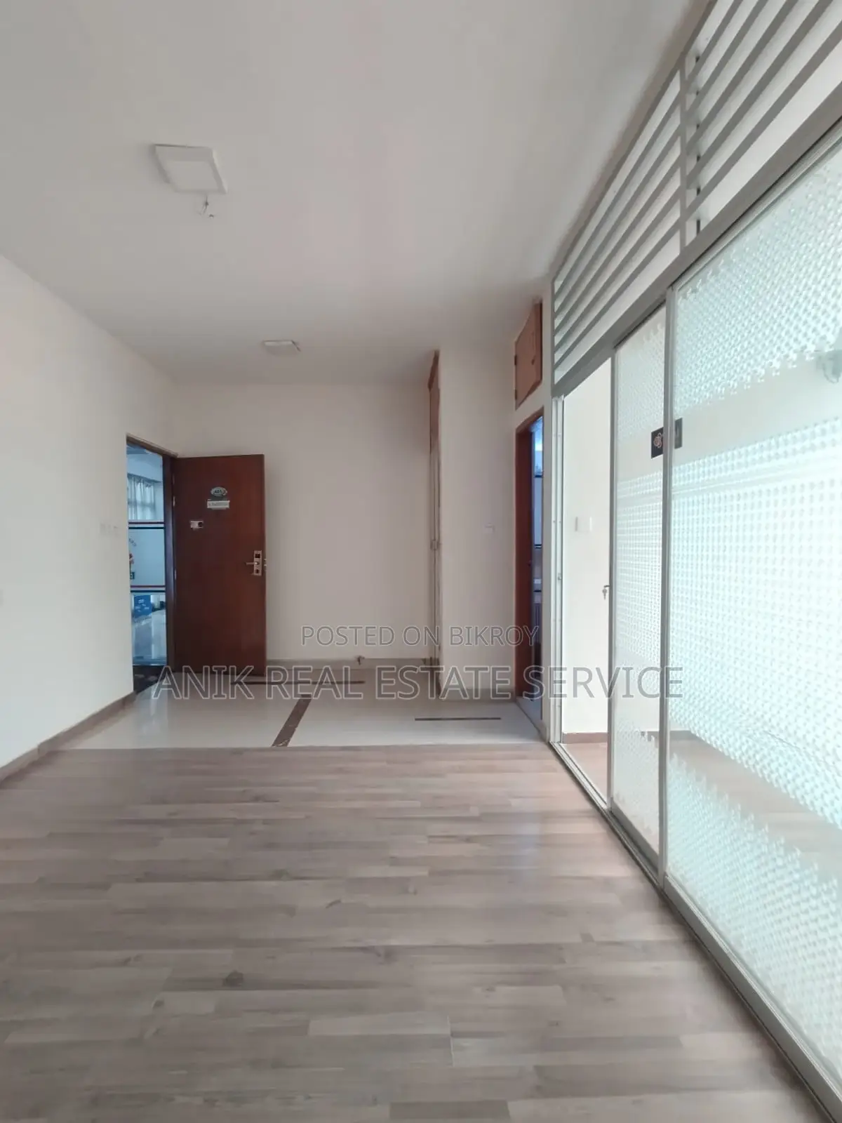 600 Sft Commercial Office Space Rent At Gulshan 1 in Gulshan