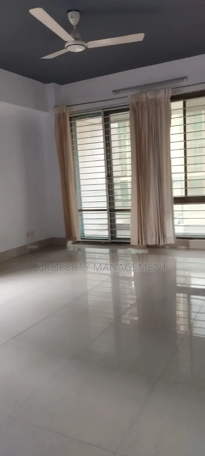 2400Sqft New Building For Office Space Rent Gulshan2 Nice View in Gulshan