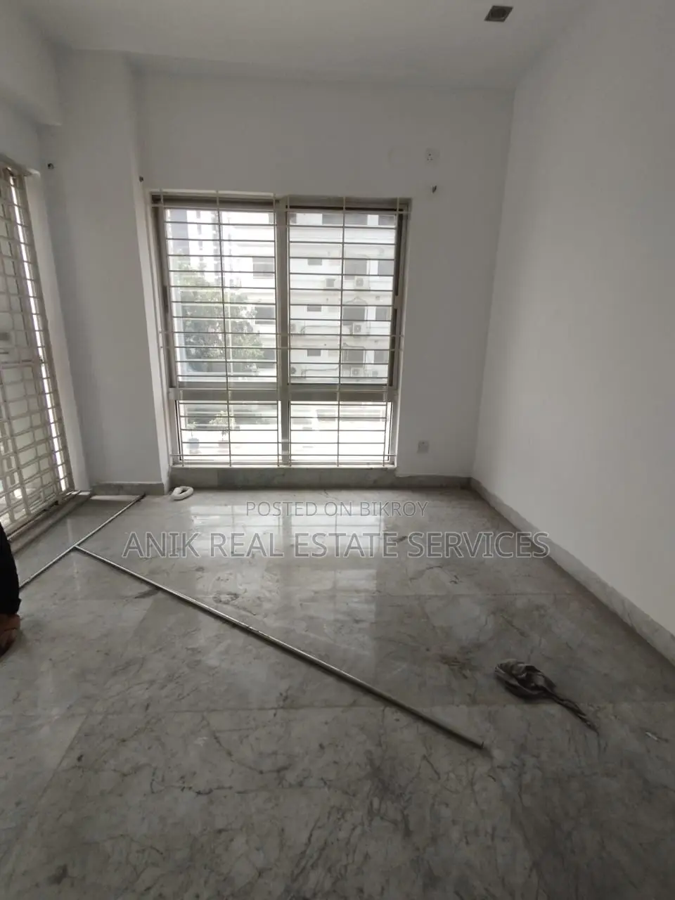 Good Quality 4 Bedroom Un Farnised Flat Rent At Gulshan 2 in Gulshan