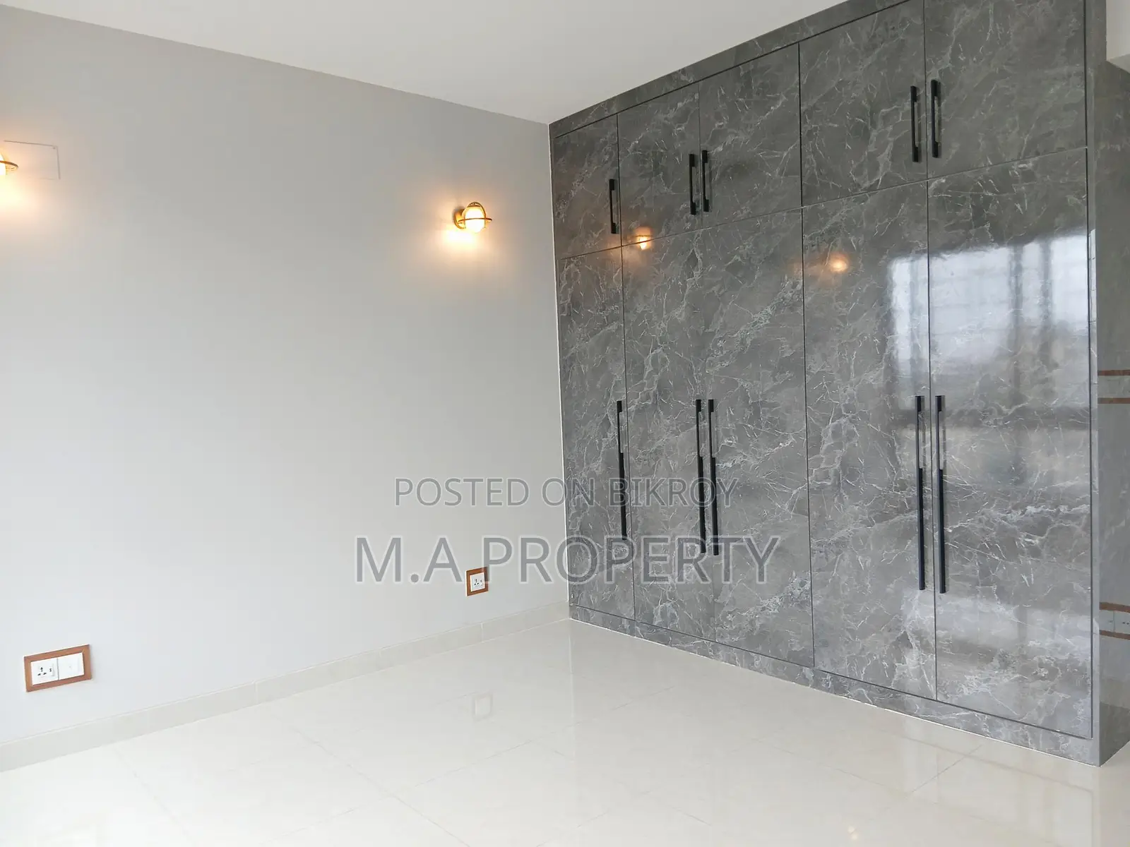 semi furnished flat rent Gulshan in Gulshan
