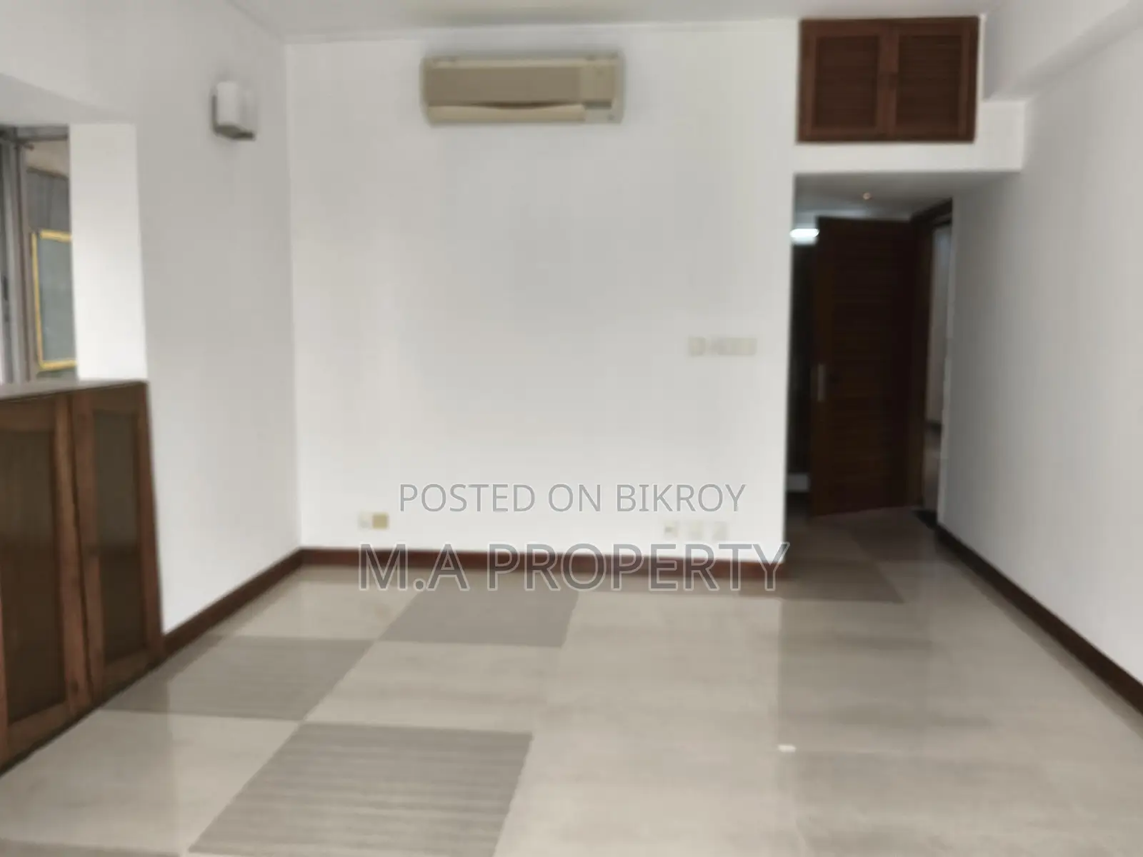 RENT 4-BED APARTMENT 2-CARPARK GULSHAN NORTH in Gulshan