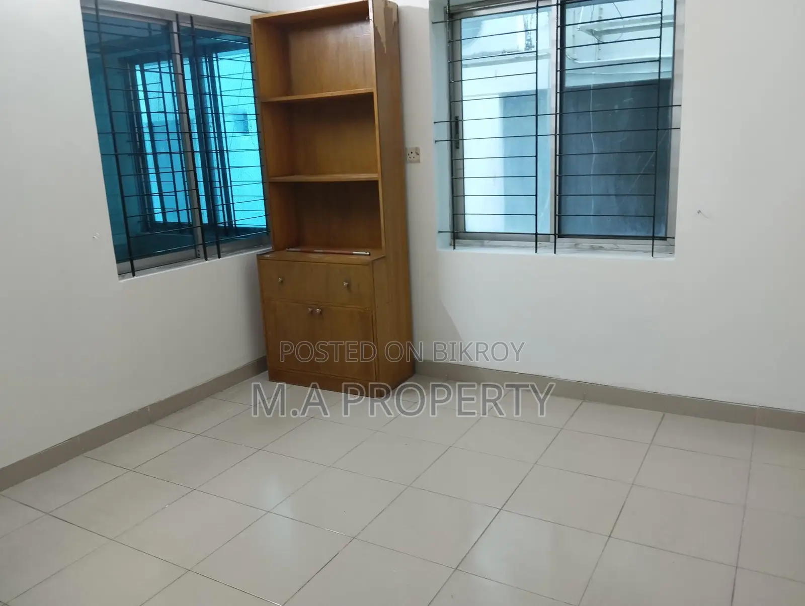 3BED UNFURNISHED 2300 SFT FLAT RENT IN GULSHAN I in Gulshan