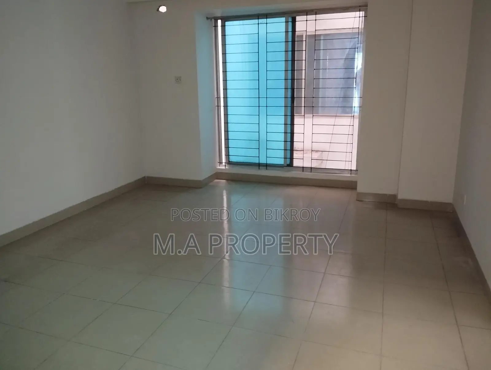 3BED UNFURNISHED 2300 SFT FLAT RENT IN GULSHAN I in Gulshan