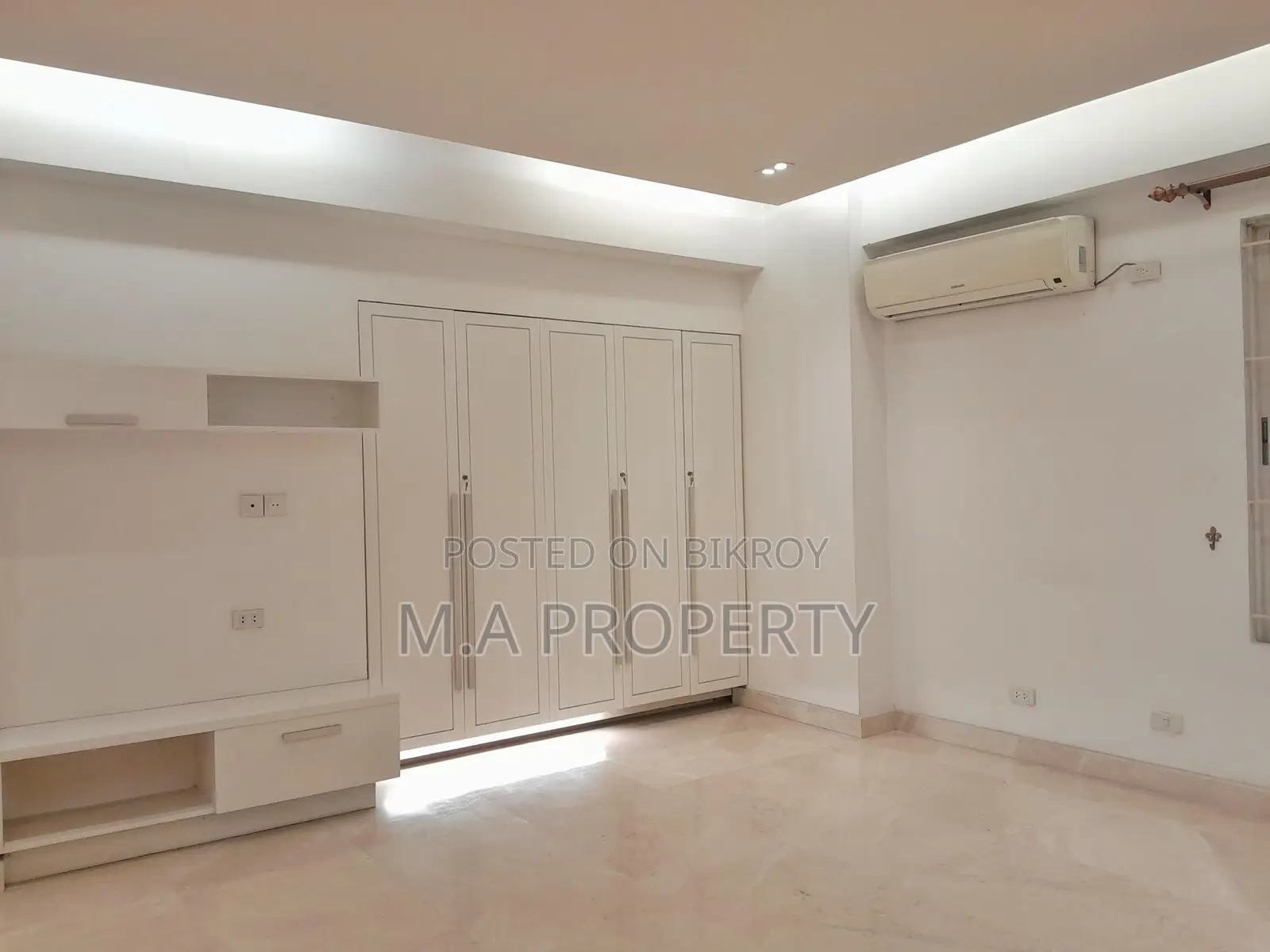Unfurnished flat rent in Gulshan in Gulshan