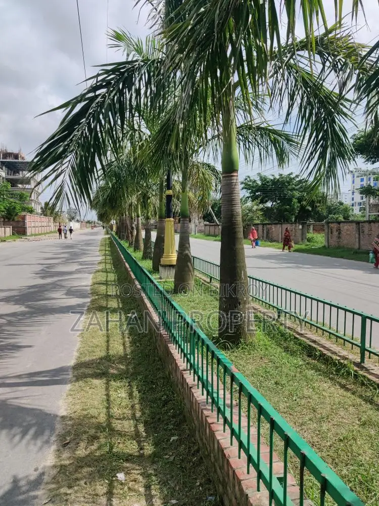 Bashundhara F Block 03 Katha South Face Plot for Sale in Basundhara