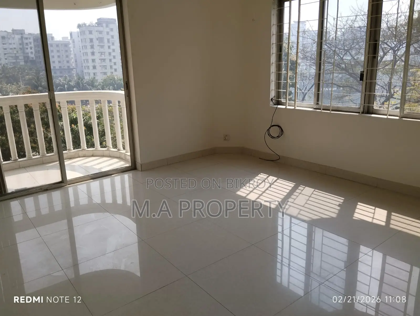 Lake View 3-Bedroom Unfurnished Flat for Rent in Gulshan 2 in Gulshan