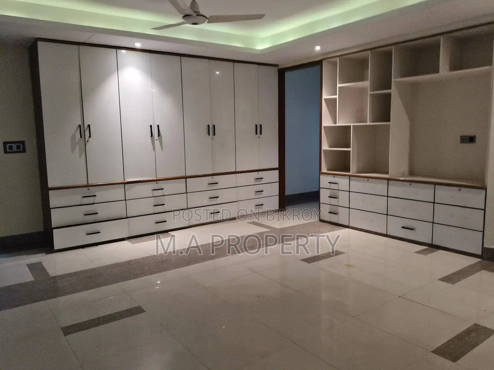 Duplex Baridhara 6-Bed Apartment for Rent in Baridhara