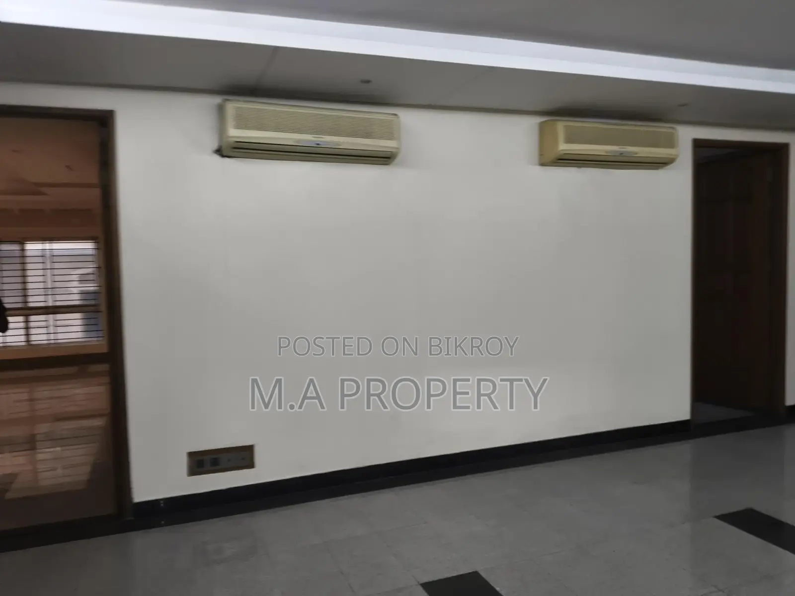 Duplex Baridhara 6-Bed Apartment for Rent in Baridhara