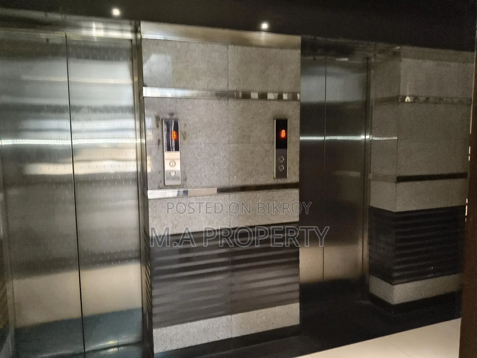 Duplex Baridhara 6-Bed Apartment for Rent in Baridhara