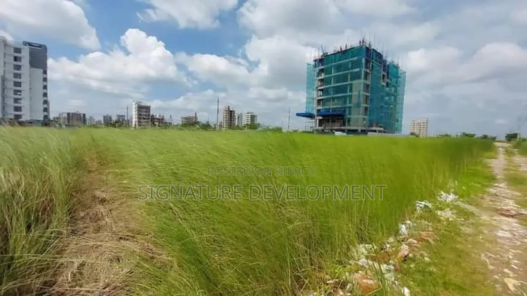 M-Block \ 5 Katha \ Plot for Sale \ Bashundhara R/A in Basundhara