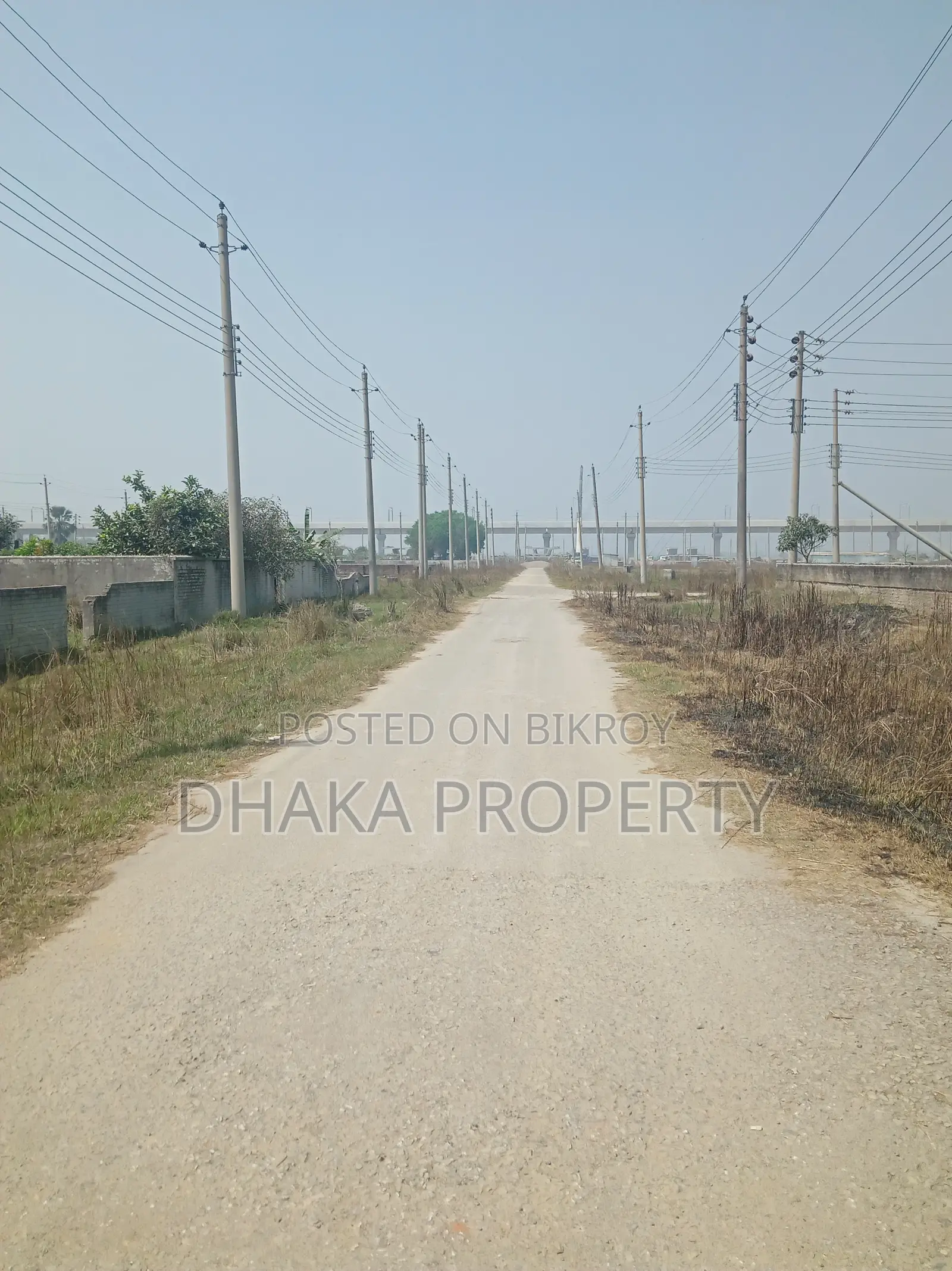 30ft Rd 3 Katha Park West At Sector-17/A in Uttara