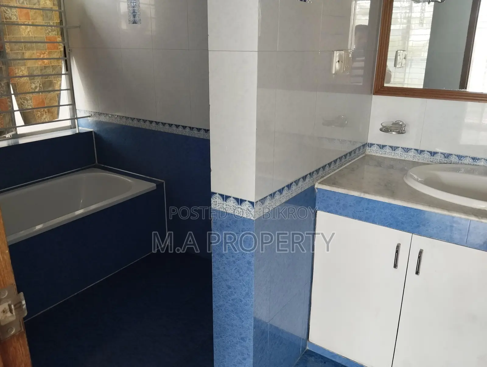 Excellent Unfurnished Flat Rent In Baridhara Diplomatic in Baridhara