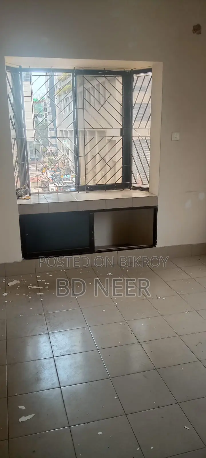 1700 Sq Ft 3-Bedroom Flat Rent in Banani South in Banani