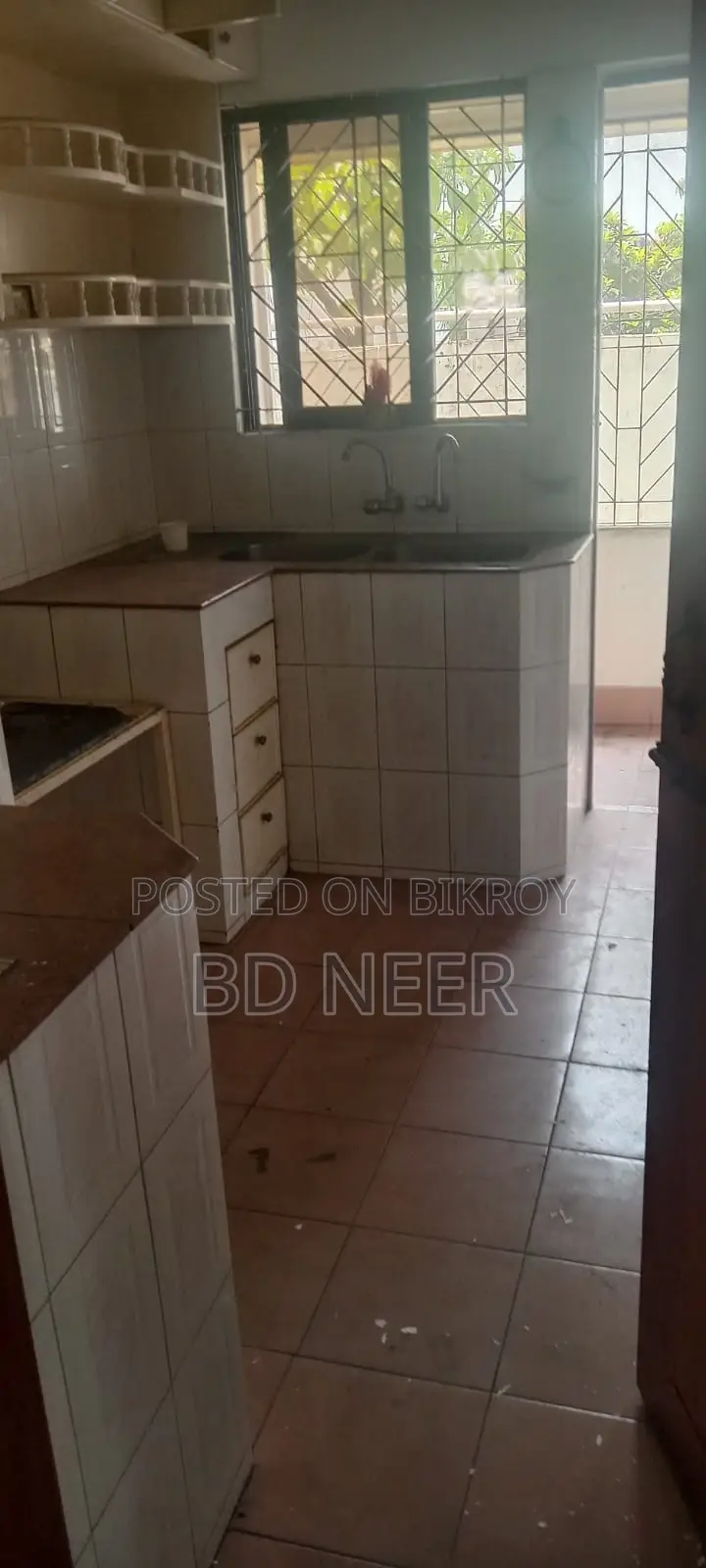 1700 Sq Ft 3-Bedroom Flat Rent in Banani South in Banani