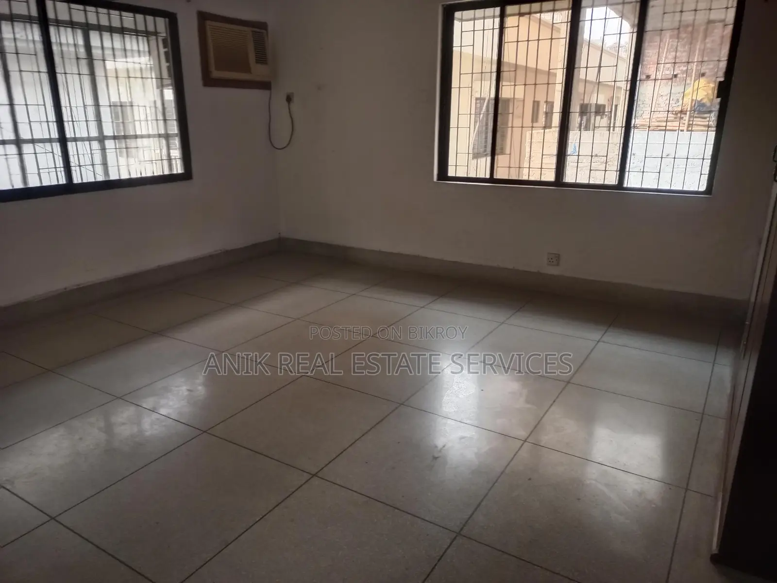 Good Quality 3 Bedroom Un Farnised Flat Rent At Gulshan 2 in Gulshan