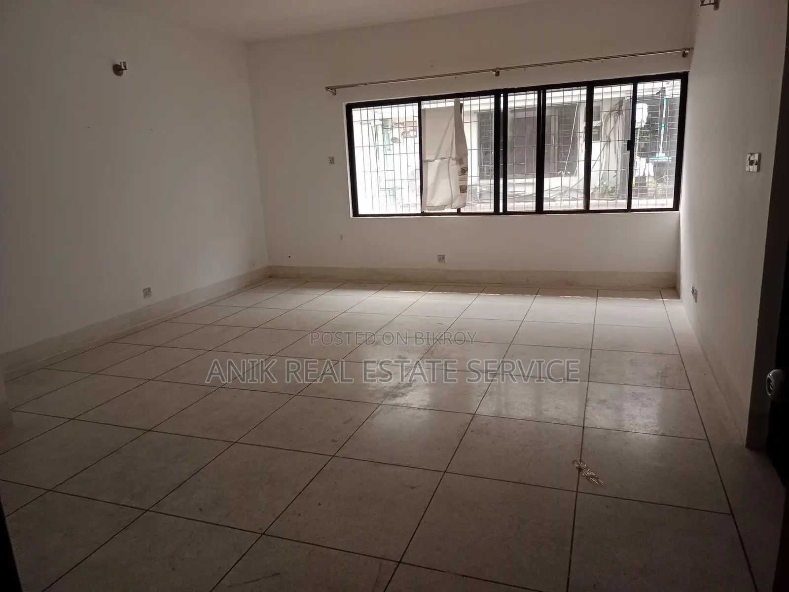 Good Quality 3 Bedroom Un Farnised Flat Rent At Gulshan 2 in Gulshan