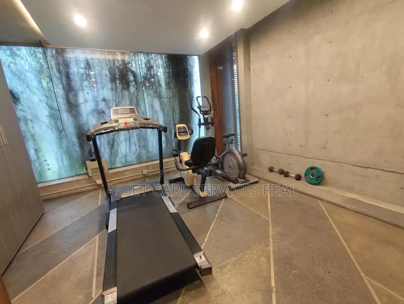 4-Bed Corner Sunlight Luxury Apartment for Rent in Baridhara Diplomatic Zone in Baridhara