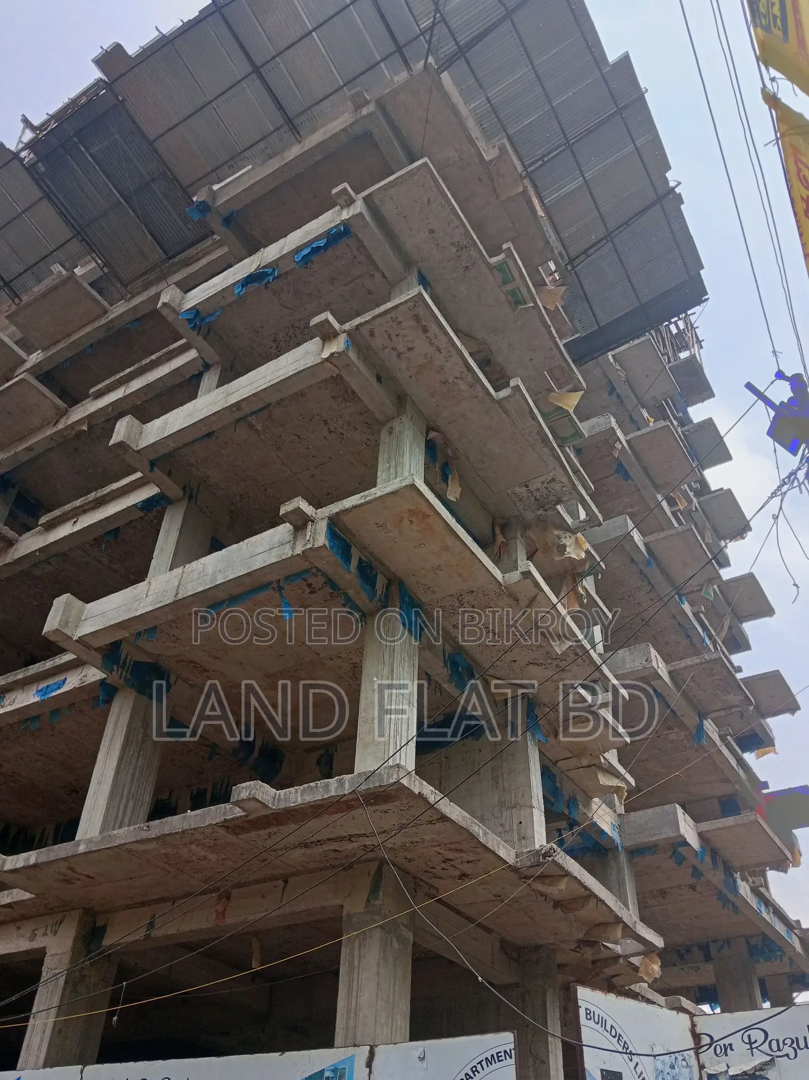 South-facing Lake View @ 2000 sq ft flat for sale on 40-foot Avenue Road in Mohammadpur
