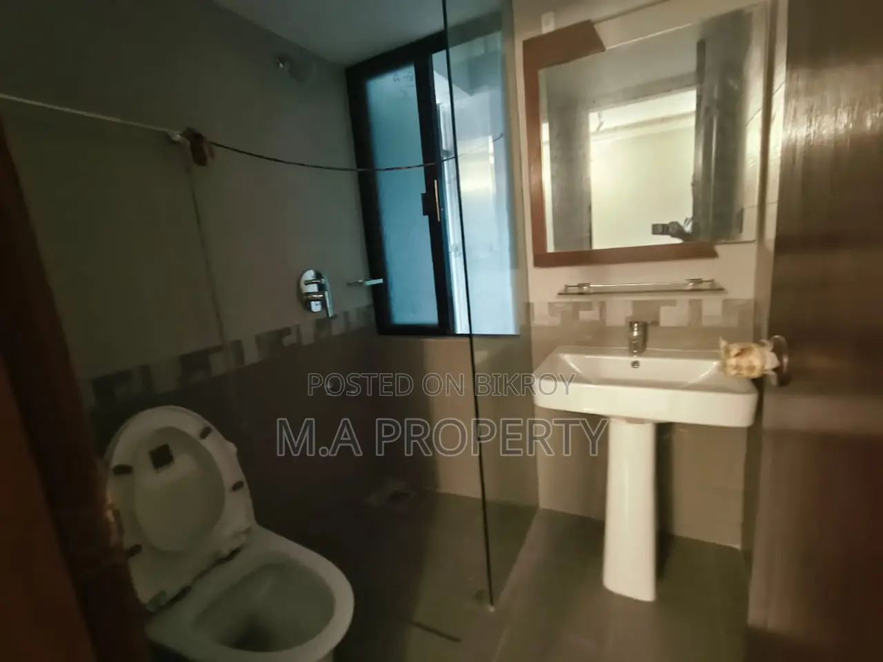 Rent Apartment 4-Bed 2-Carpark Gulshan North in Gulshan