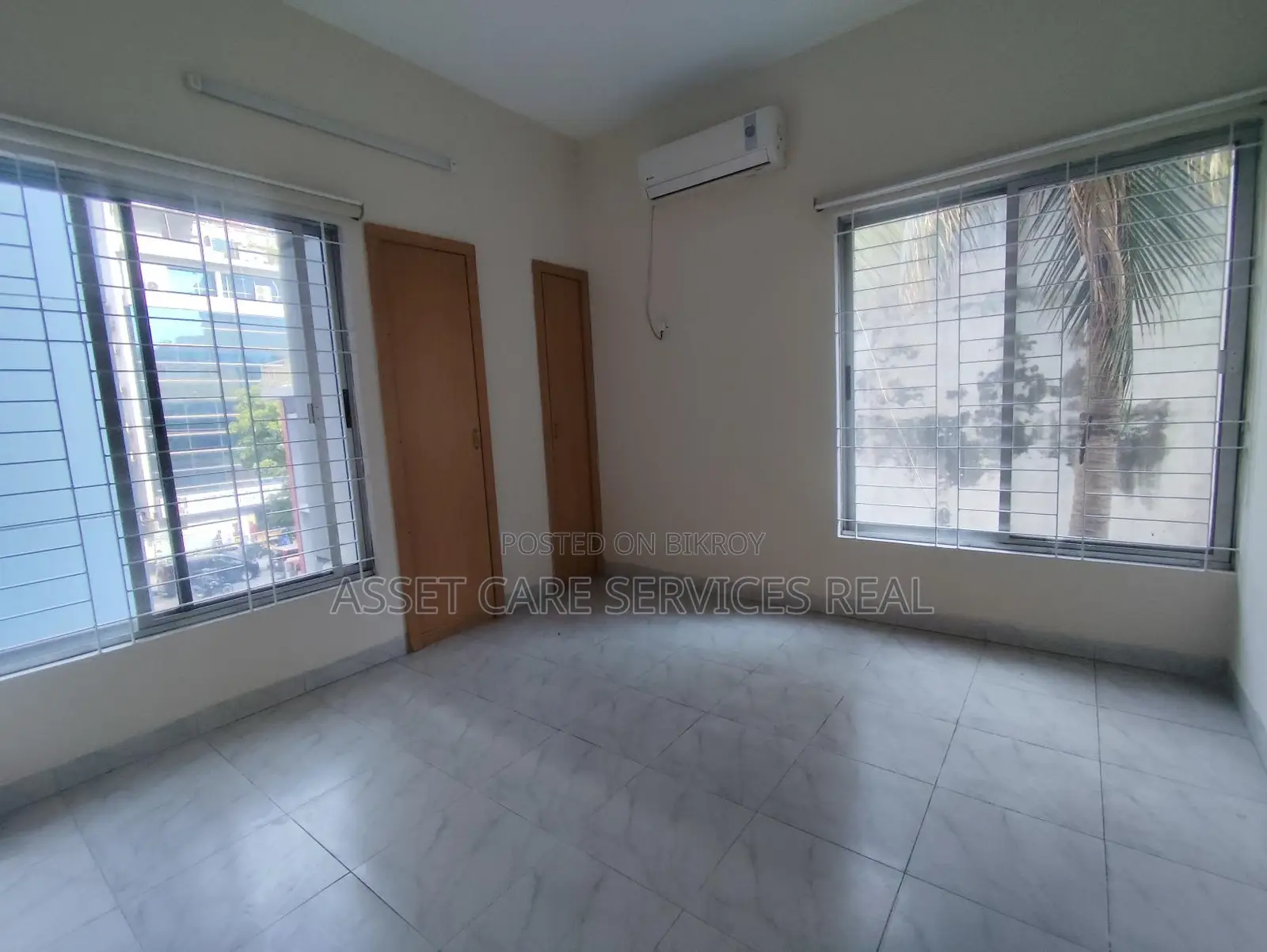 4Bed Un-Furnished Apartment For Rent In Banani in Banani