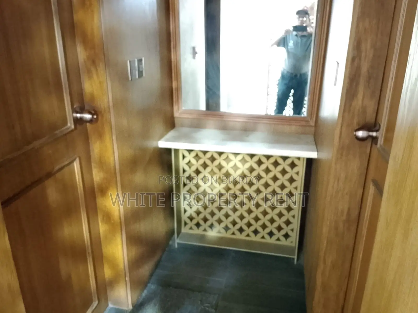Showroom for Rent at Banani Road 11 in Banani