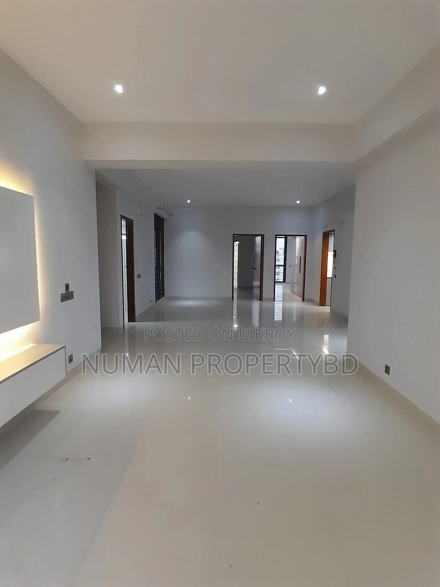 2100 sq ft 3 bedroom full fair face new luxury semi-furnished flat for rent in Basundhara
