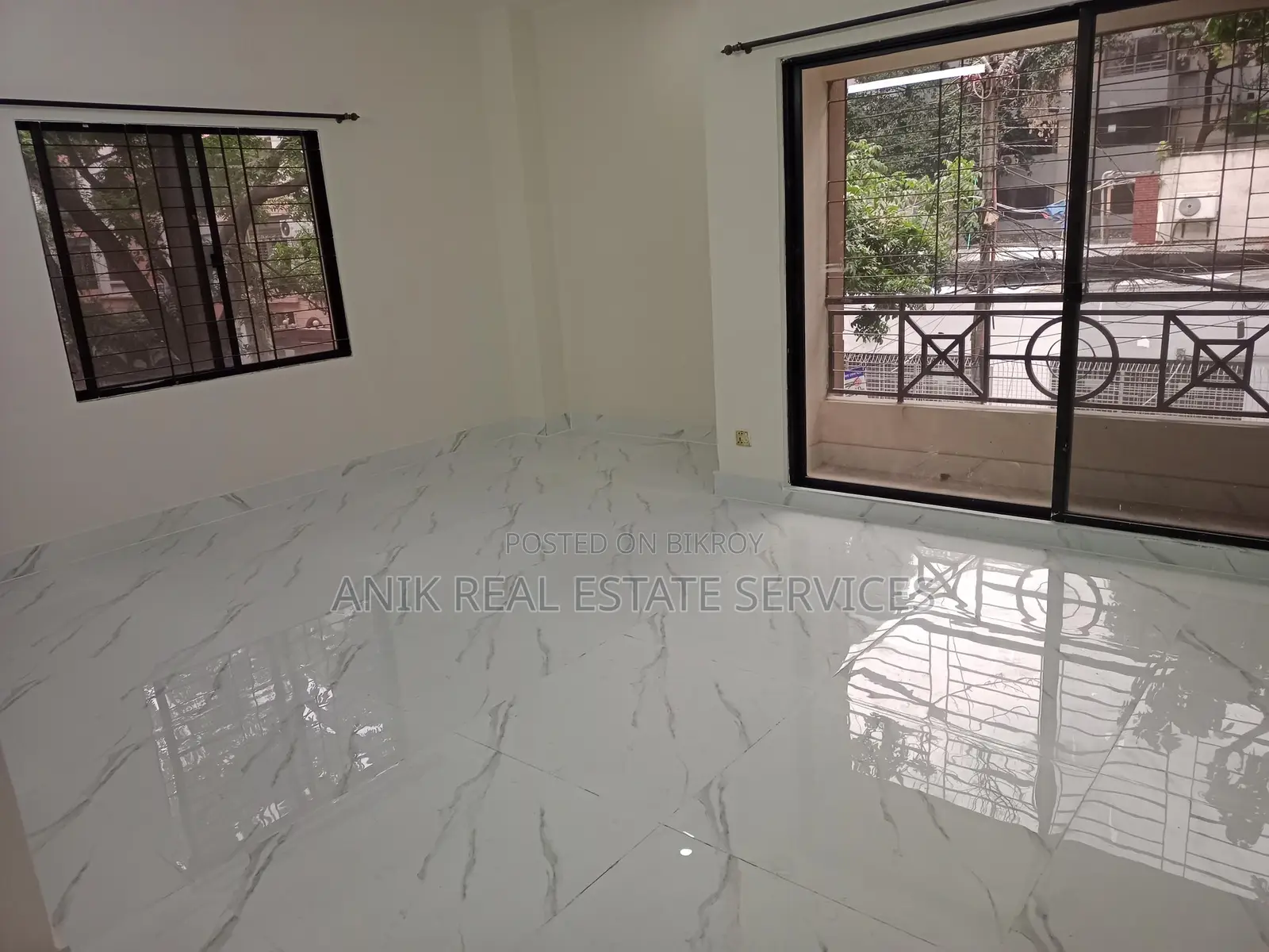 Good Quality 3 Bedroom Un Farnised Flat Rent At Gulshan 2 in Gulshan