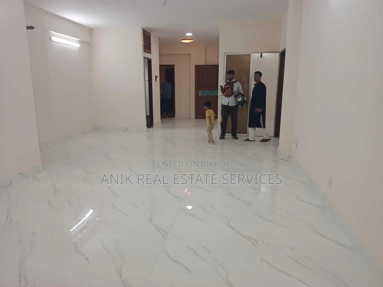 Good Quality 3 Bedroom Un Farnised Flat Rent At Gulshan 2 in Gulshan