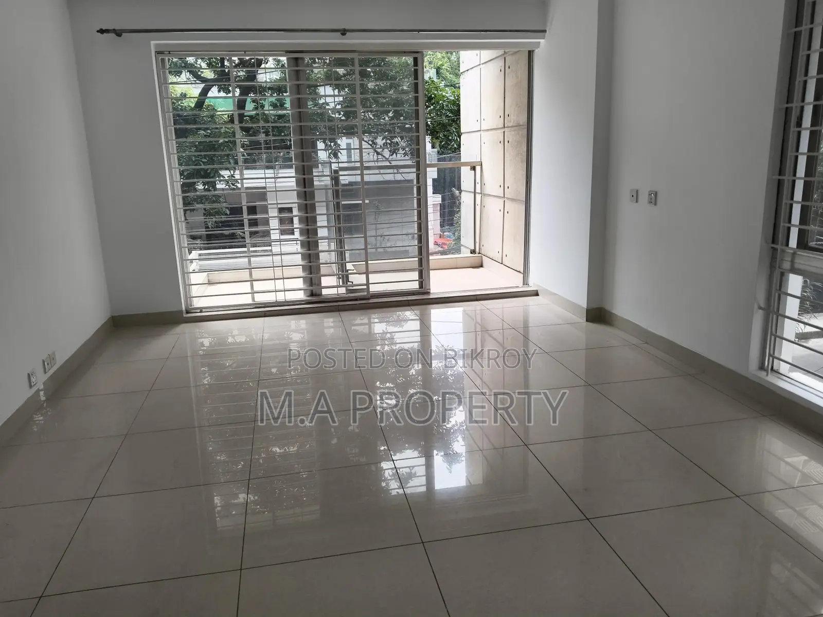 Sale flat "NAVANA" 2nd floor 3-Bedroom Gulshan-2 in Gulshan