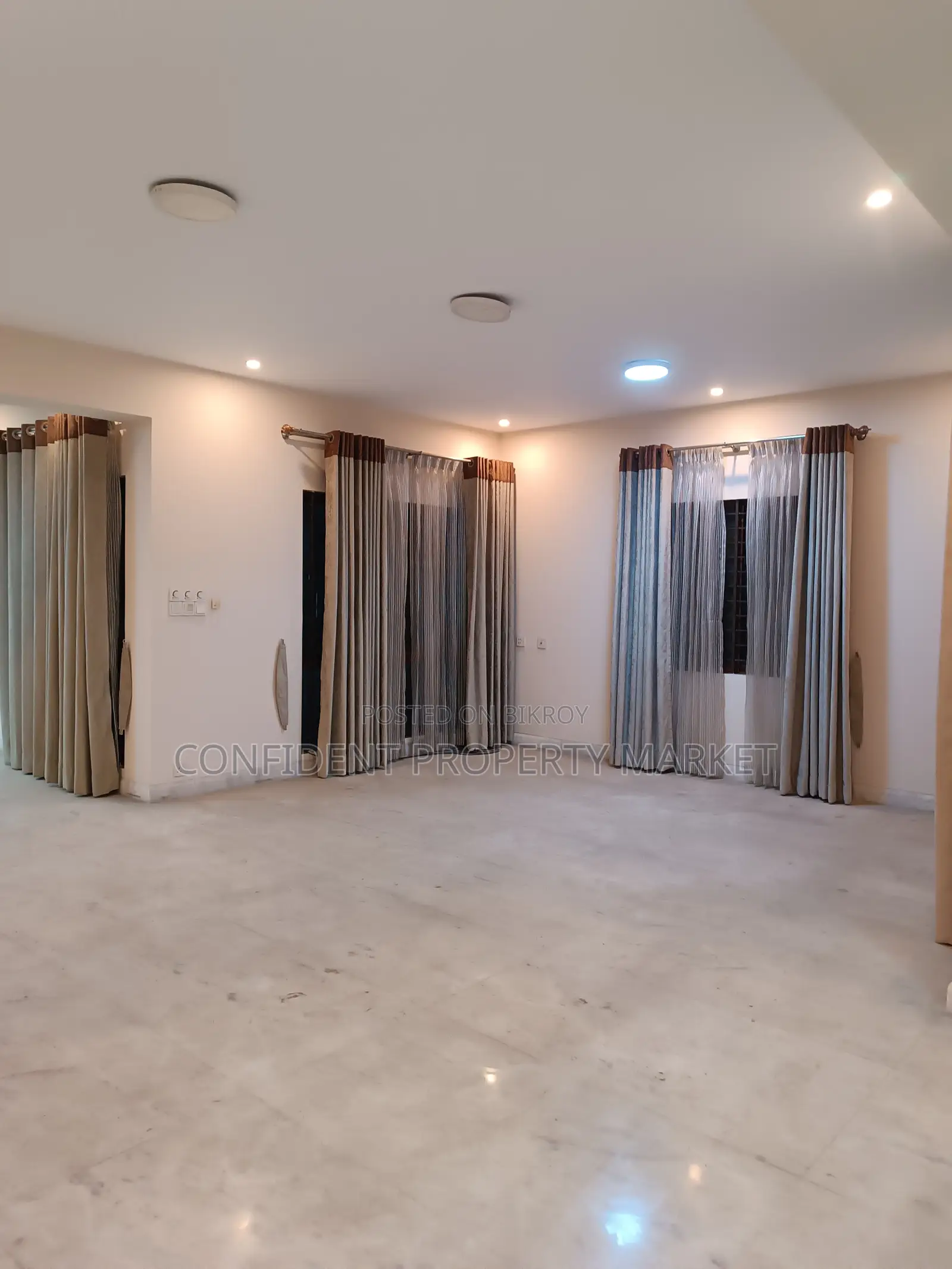 Excellent Semi Furnished Flat For Rent In Baridhara D/z in Baridhara